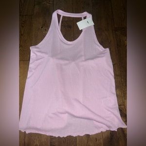 NWT Nike Yoga Pink Scalloped Hem Workout Tank Size XL
